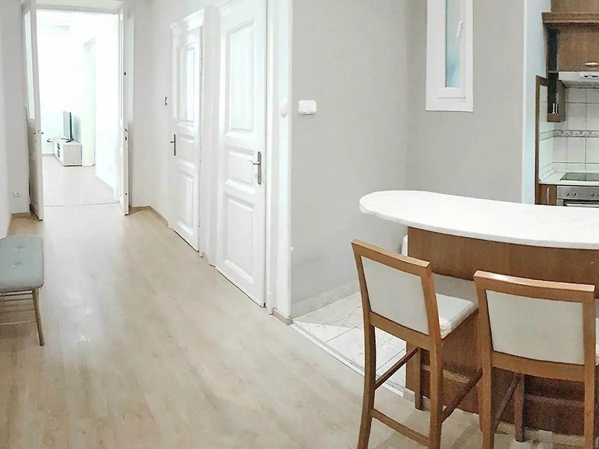 Akacfa 36 Budapest 91 Mt 3 Bedroom District 7